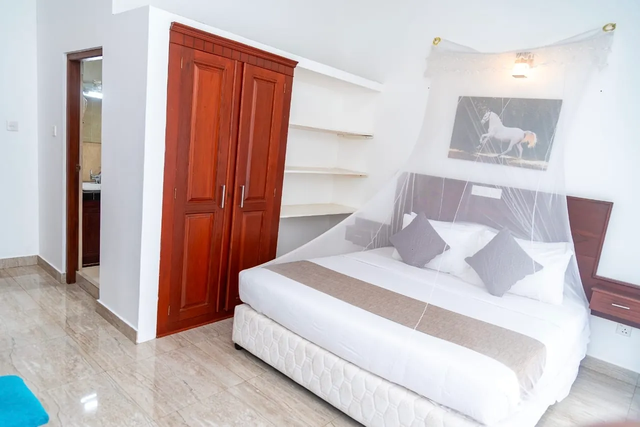 Ocean Pearl - Double Room with Balcony 2